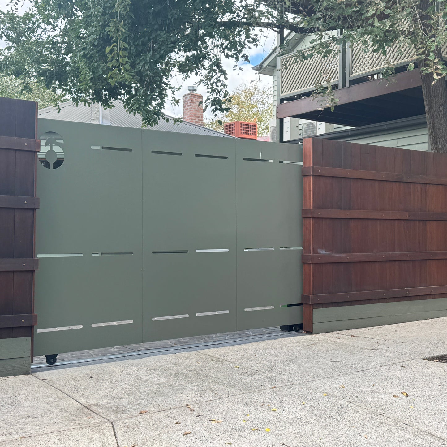 Sliding Gate