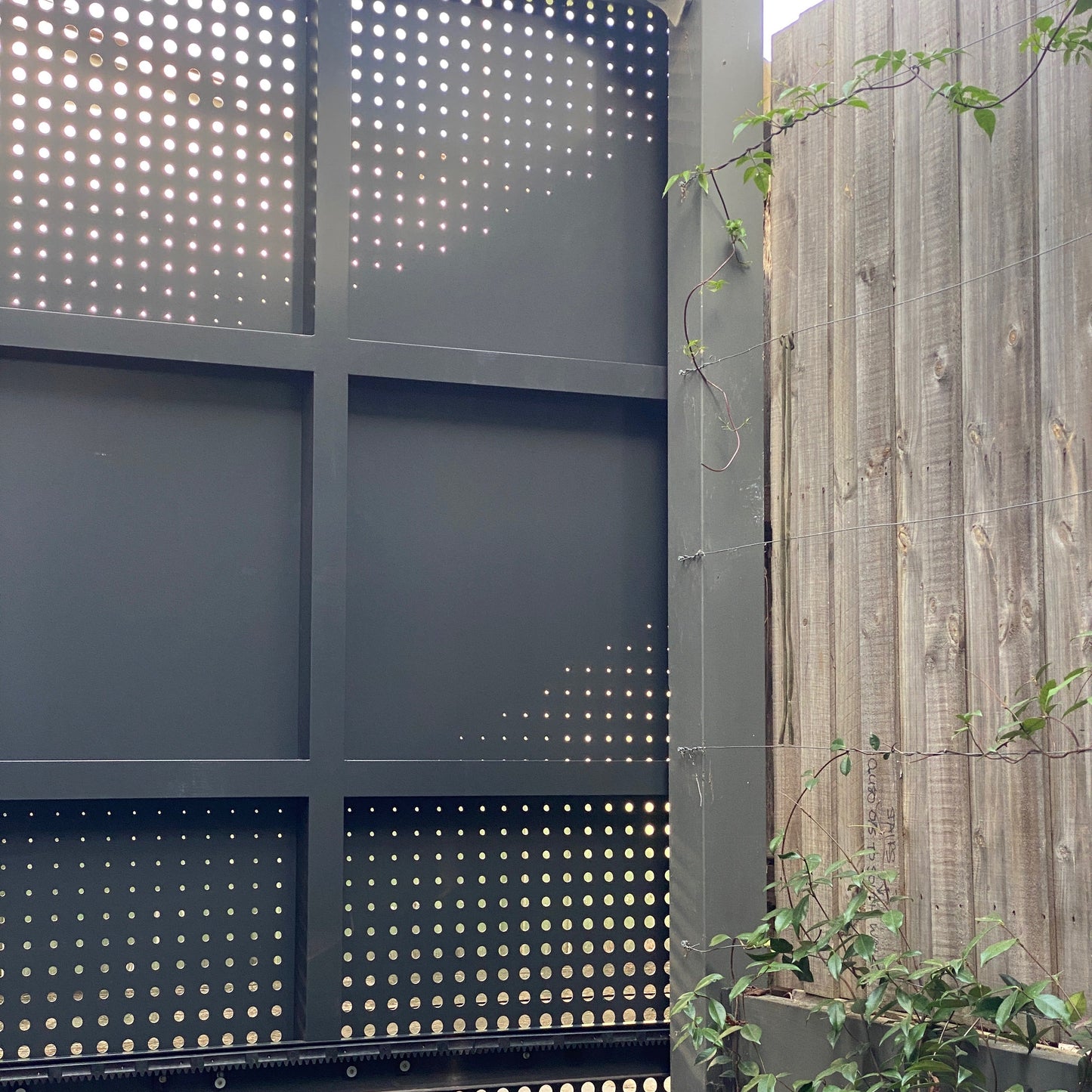 Sliding Gate